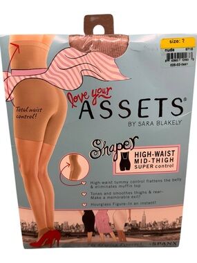 Assets by Spanx High Waist Shaping Short Womens Size 2 Support Shapewear Nude
